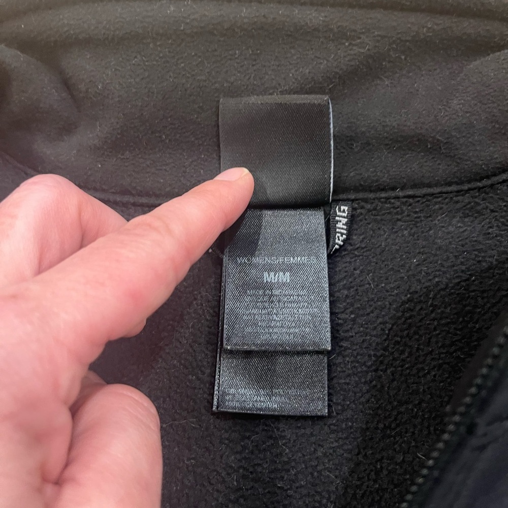 North Face waterproof jacket - Picture 5 of 7